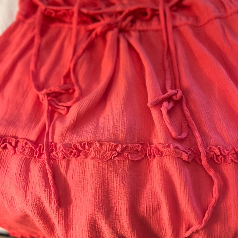 BCBG Coral Keyhole ruffled Dress - Picture 14 of 16